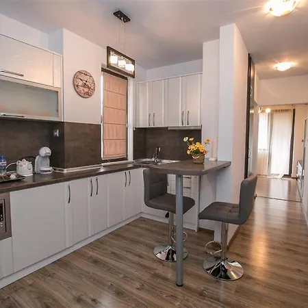 в есента идва с топлина, слънце и златна светлина