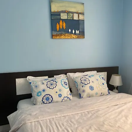 Elegant Apartment Near The Park & Mountain View Lägenhet