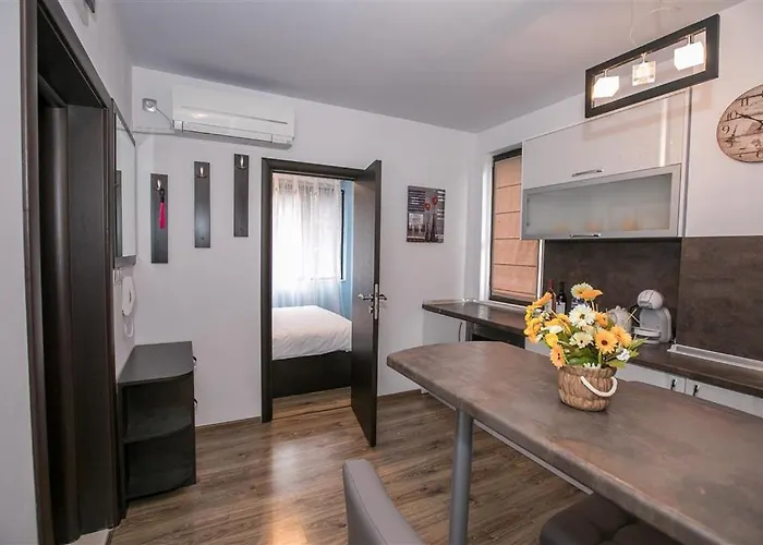 в есента идва с топлина, слънце и златна светлина *