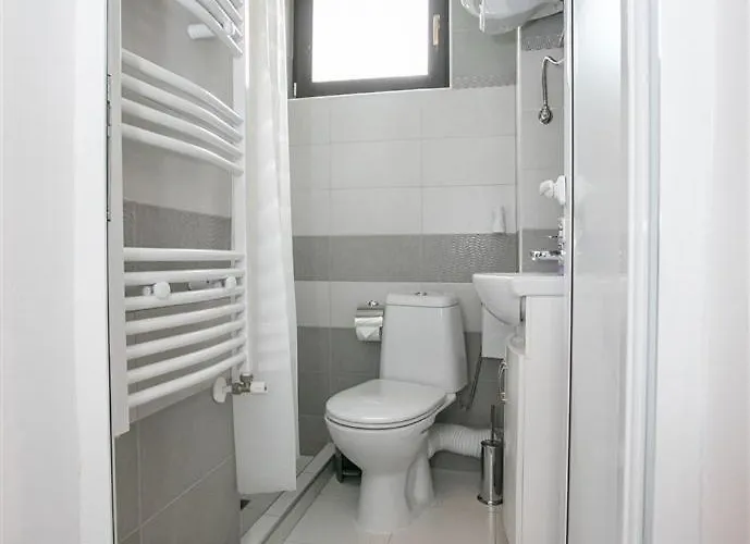 в есента идва с топлина, слънце и златна светлина ساندانسكي